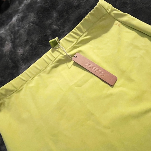 SKIMS neon strapless mini-dress - Picture 2 of 3